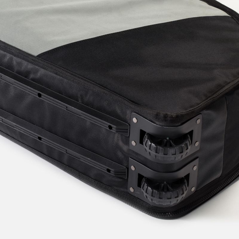ROAM Boardbag Surfboard Coffin Wheelie 7.6